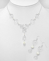 Greek Design Pearl Necklace